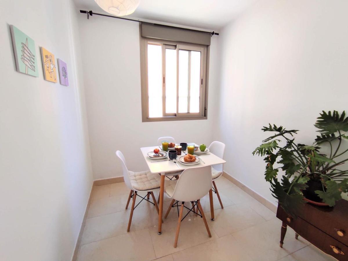 Manuela Nogales Apartments! Málaga Exteriör bild